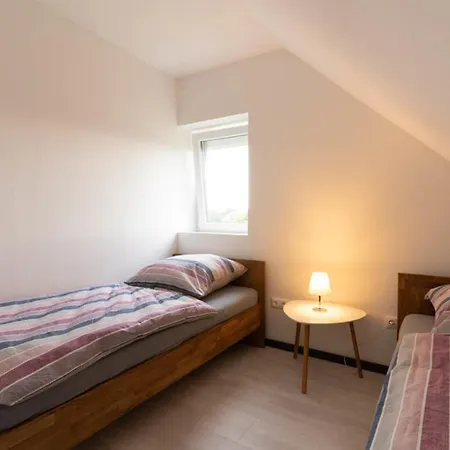 140 Qm Ostfrieslandnordsee Fuer 1-6 Personen -