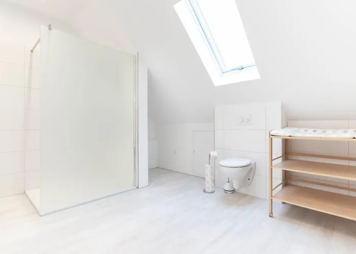 Appartement 140 Qm Ostfrieslandnordsee Fuer 1-6 Personen -