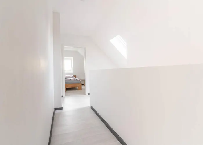 Appartement 140 Qm Ostfrieslandnordsee Fuer 1-6 Personen - *