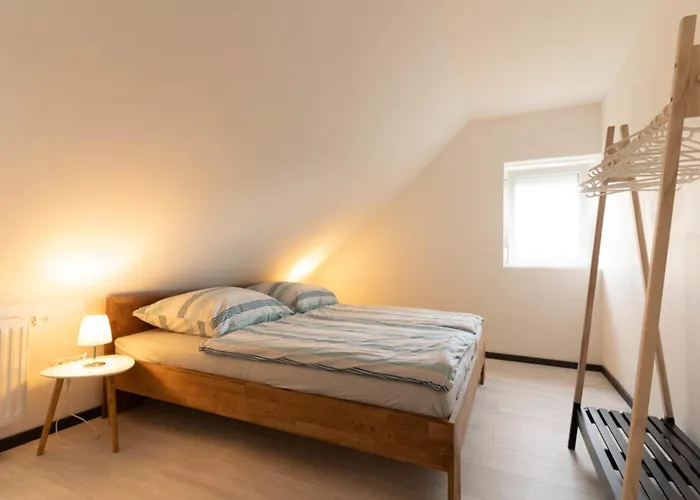 Appartement 140 Qm Ostfrieslandnordsee Fuer 1-6 Personen - *